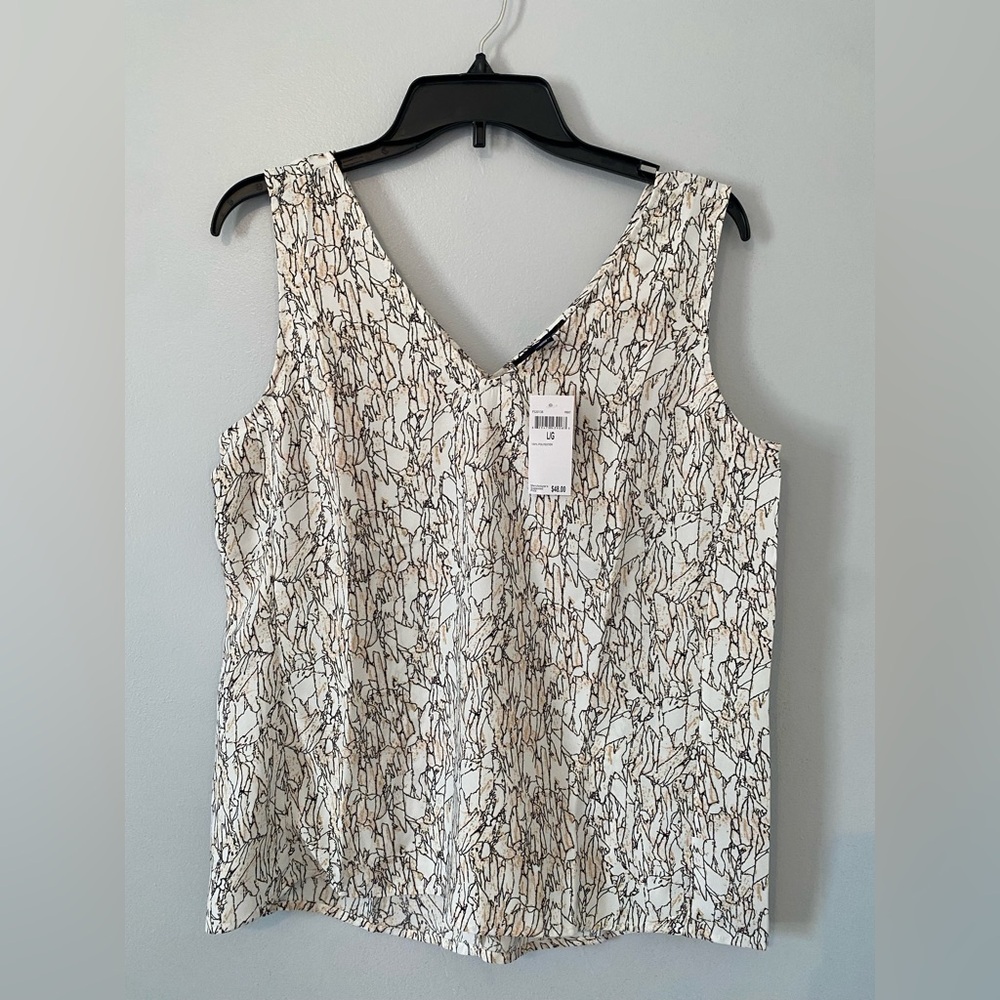 Women's Black and White Patterned Top size Large